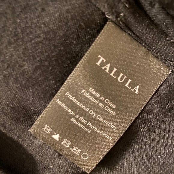 Black Aritzia Talula blazer - Picture 3 of 3